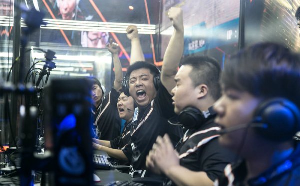 以及外部举 以及外部举